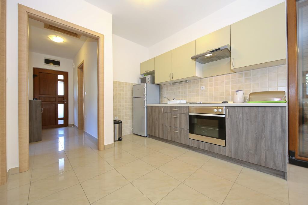 Be-Bu-Mar Apartments Sveti Filip i Jakov Exteriér fotografie